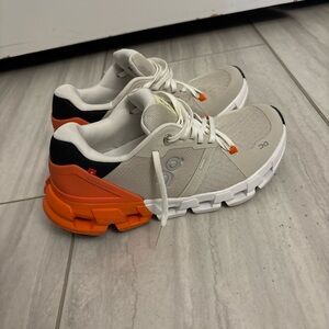 On Cloudflyer 4 Sand Flame Running Shoes women’s size 6